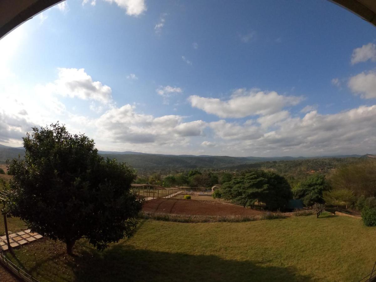 Highview Hotel Karatu Luaran gambar