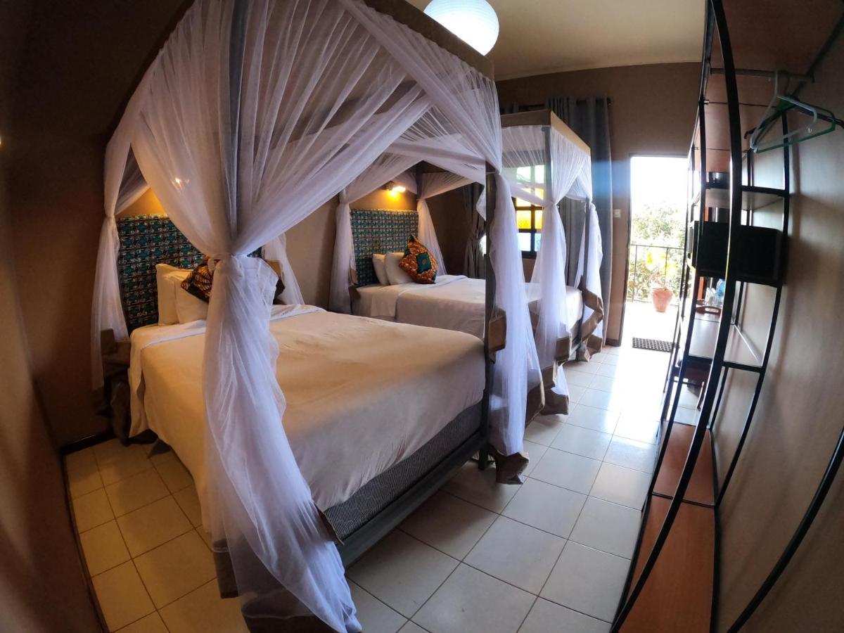 Highview Hotel Karatu Luaran gambar